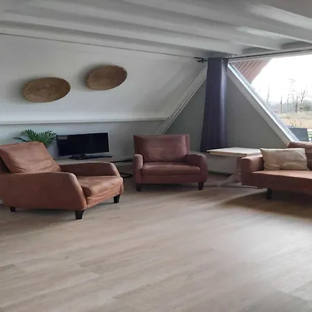 Holiday home In Near Forest, Cleaning Included Stramproy